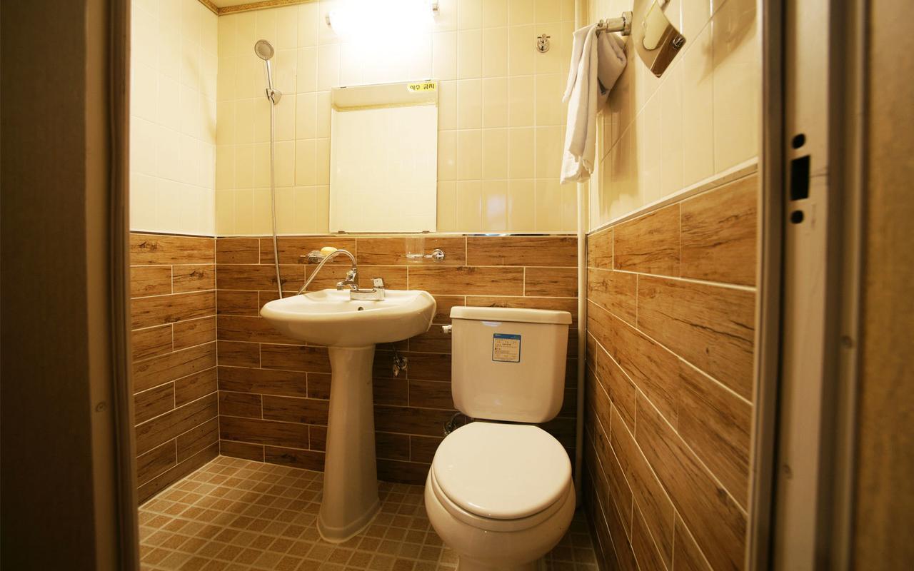 Hotel Raum Jeju Extérieur photo